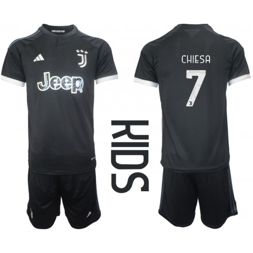 Dětský Fotbalový dres Juventus Federico Chiesa #7 2023-24 Třetí Krátký Rukáv (+ trenýrky)